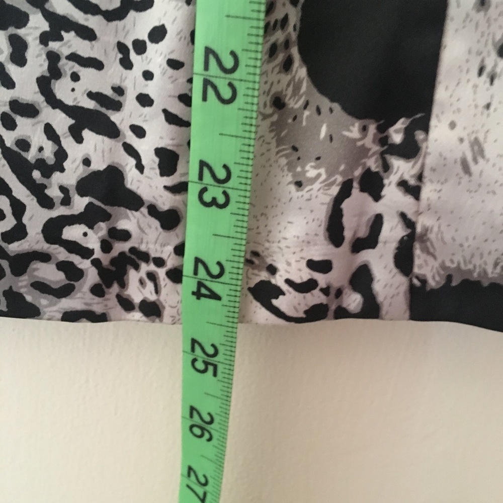 Print Pencil Skirt - Picture 4 of 5